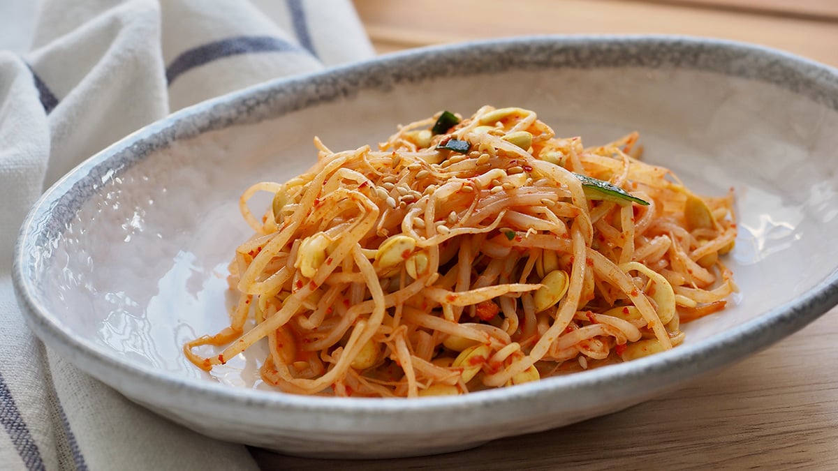 “액젓 한 스푼이 핵심” 국민 반찬 콩나물무침 황금 레시피