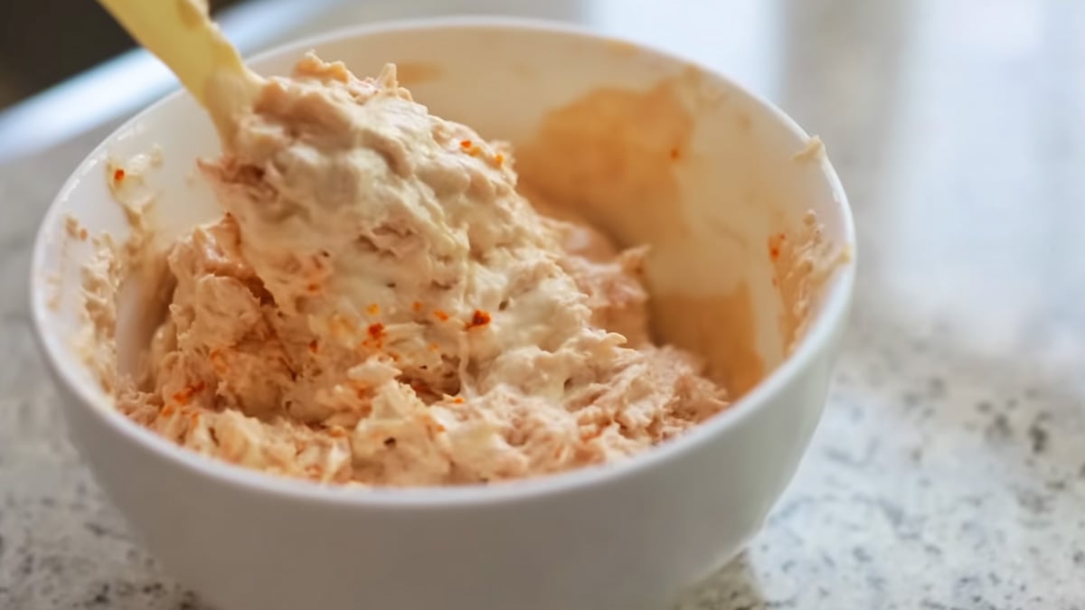 참치마요 만드는 장면