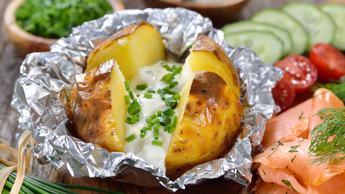 찜요리를 감싼 알루미늄호일 찜요리를 감싼 알루미늄호일