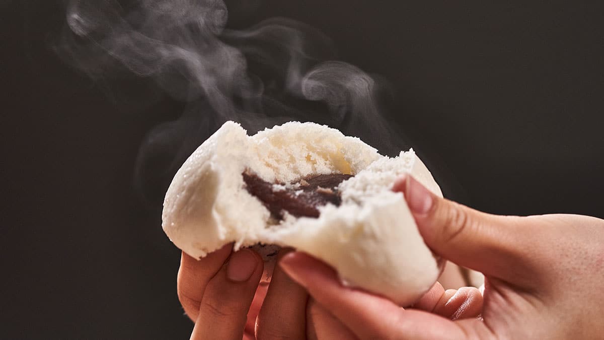 60억 개 팔린 겨울 간식인데…전 국민이 50년간 몰랐던 호빵과 찐빵의 진실