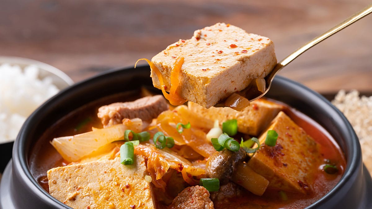 찌개에 든 두부