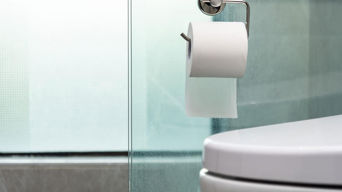 욕실에서 절대 하지 마세요…’이 습관’ 안 고치면 수건·칫솔 세균 범벅됩니다