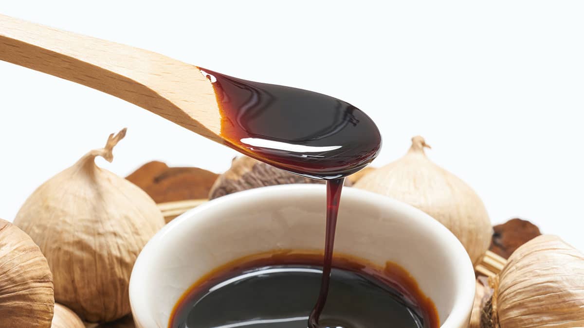 50대 이상이라면 꼭 드세요…생마늘의 10배·흡수율은 20배, 만성염증 잡는 ‘식재료 3가지’