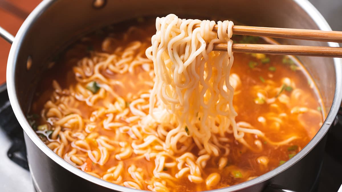 아침 대신 ‘이 음식’ 먹는다면 당장 끊으세요…2시간 뒤 피로에 집중력까지 떨어집니다