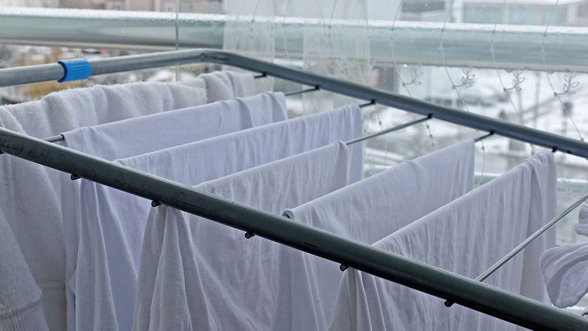 뻣뻣해진 빨래에 ‘이 액체’ 넣어 세탁해보세요…새것처럼 보들보들해집니다