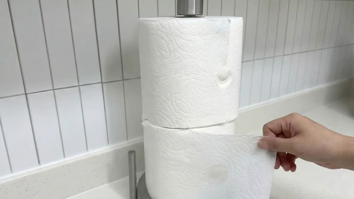 키친타월 반으로 잘라서 사용 키친타월 반으로 잘라서 사용