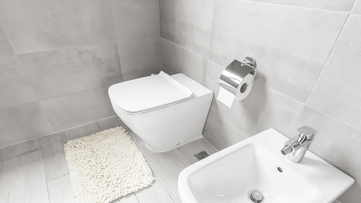 화장실 휴지 거는 올바른 방향 화장실 휴지 거는 올바른 방향