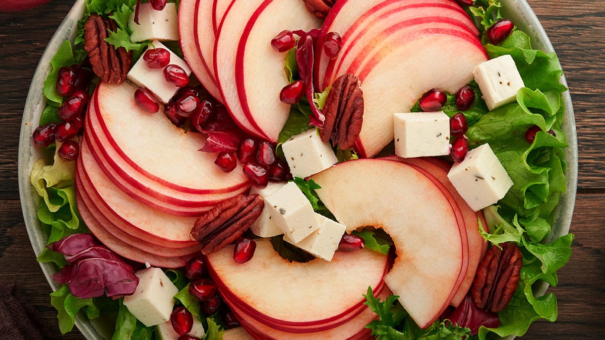 잠들기 2시간 전에 ‘이 과일’ 먹어보세요…장 건강 지키고 숙면에 도움이 됩니다