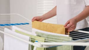 실내 건조 하는 빨래