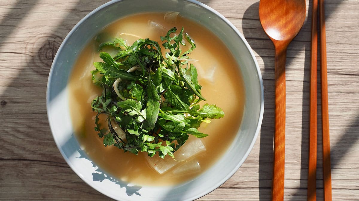 지금이 제철인 ‘이 나물’ 된장국에 넣어보세요…매년 봄이 기다려지기 시작합니다